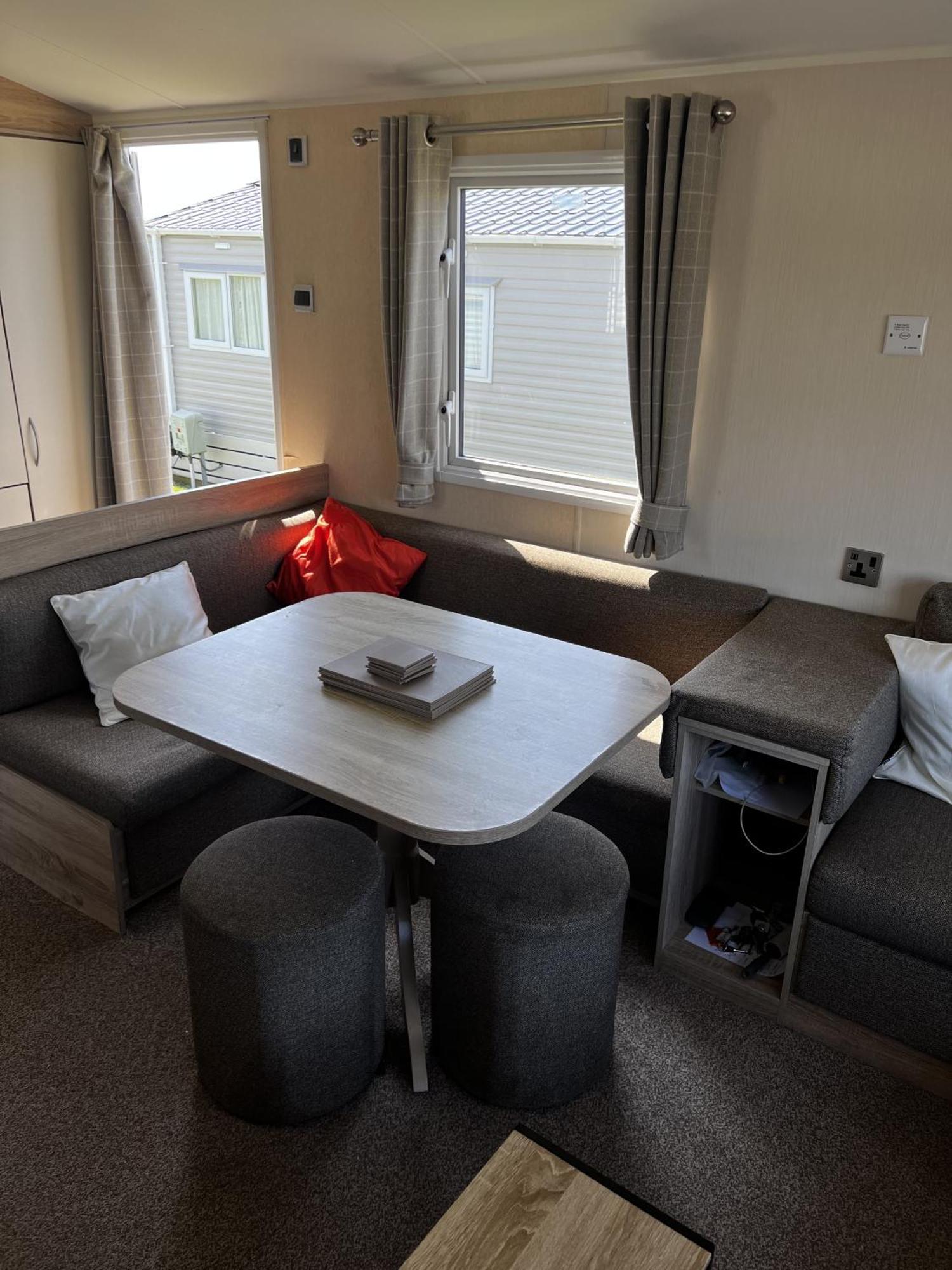 Hotel Moonstone Lymington à Leysdown-on-Sea Extérieur photo