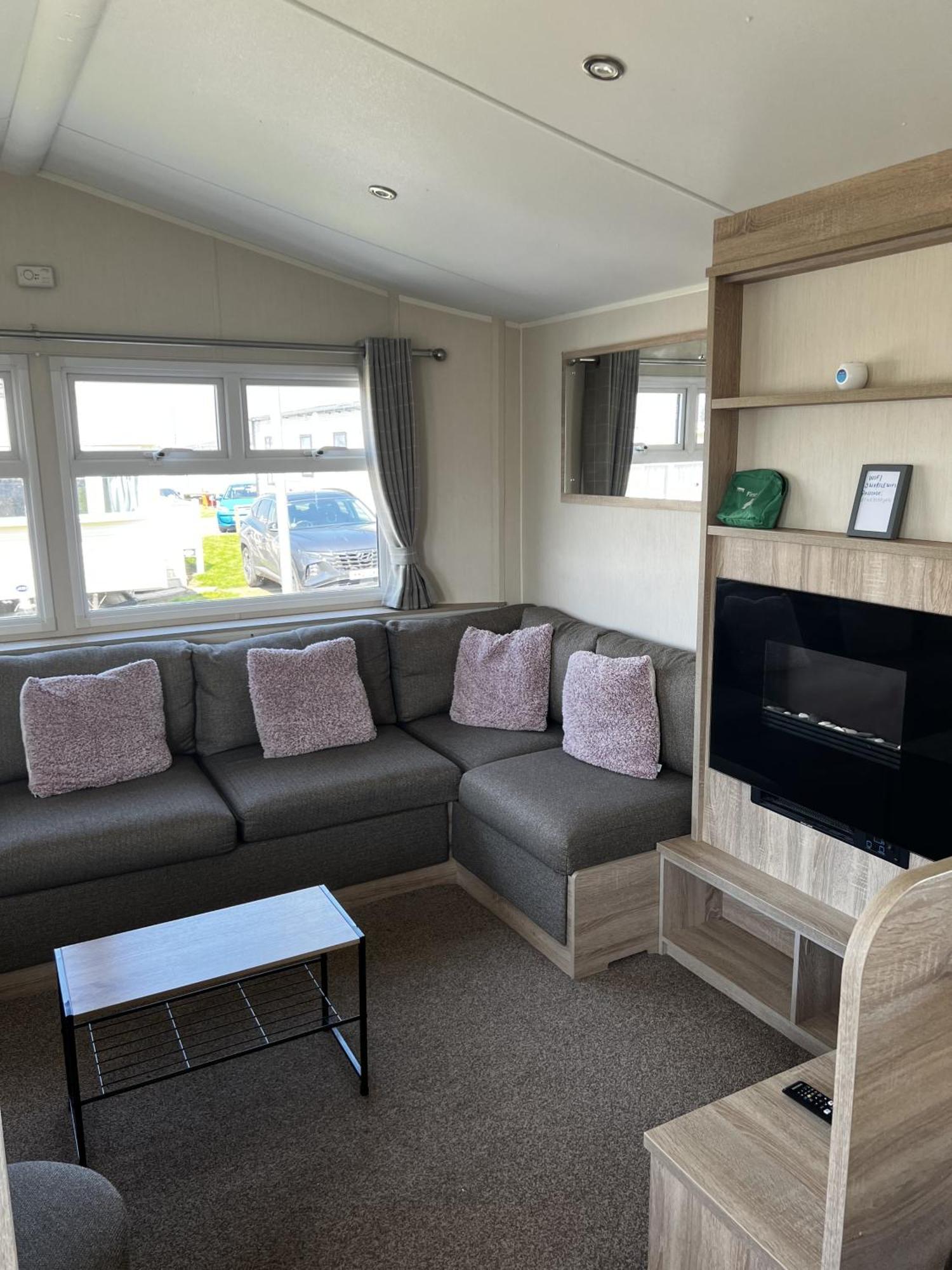 Hotel Moonstone Lymington à Leysdown-on-Sea Extérieur photo